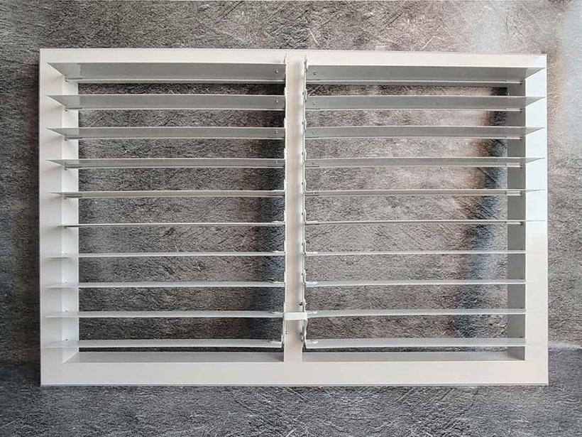 Регулируемая решетка фасада ФВР2Р